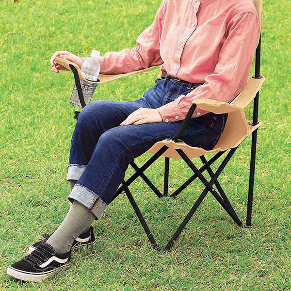 レジャーアンドライフ・ポータブルチェア(ひじ掛け付き)ベージュ