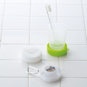 携帯コップ（ピルケース付）