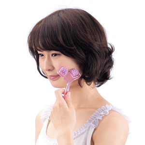 美顔フェイスローラー