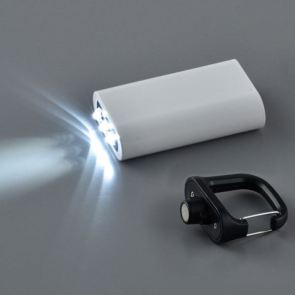 カラビナ付ポケットライト