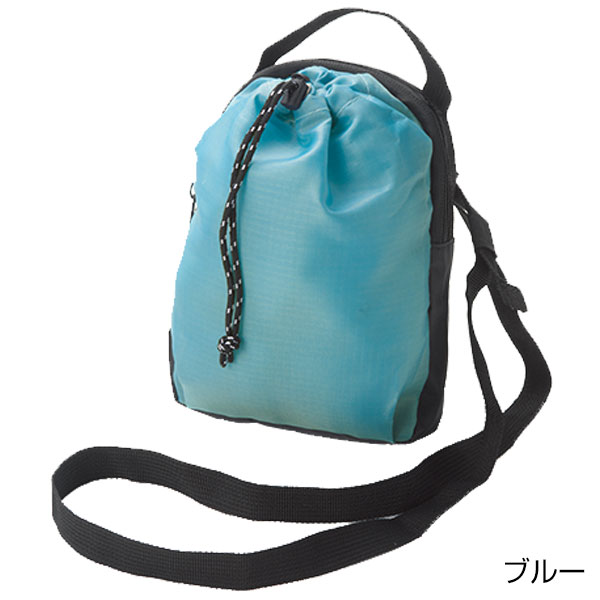 ボトルも入るショルダーバッグ