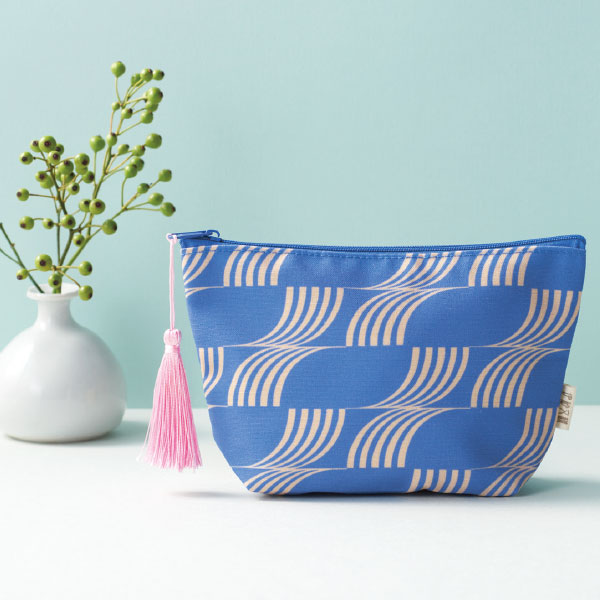 伊砂文様　タッセルポーチ