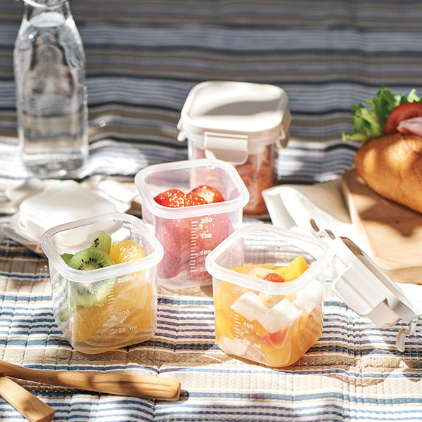 保冷剤付フードコンテナー