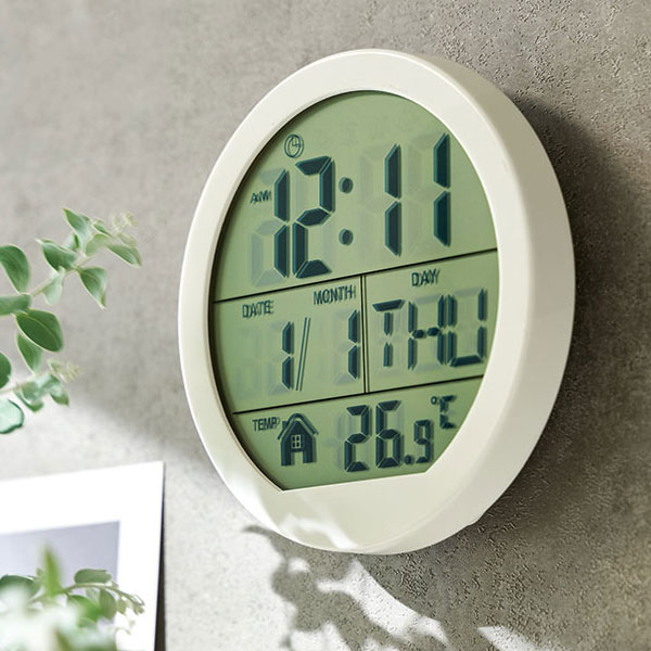 表示が見やすい丸時計