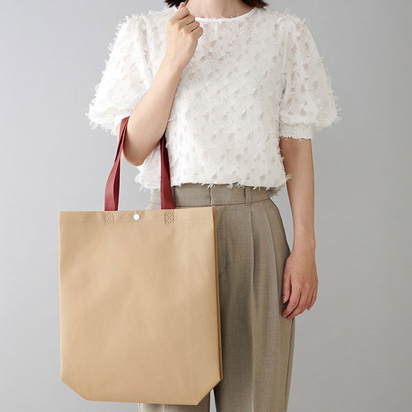 ボタン付不織布トート