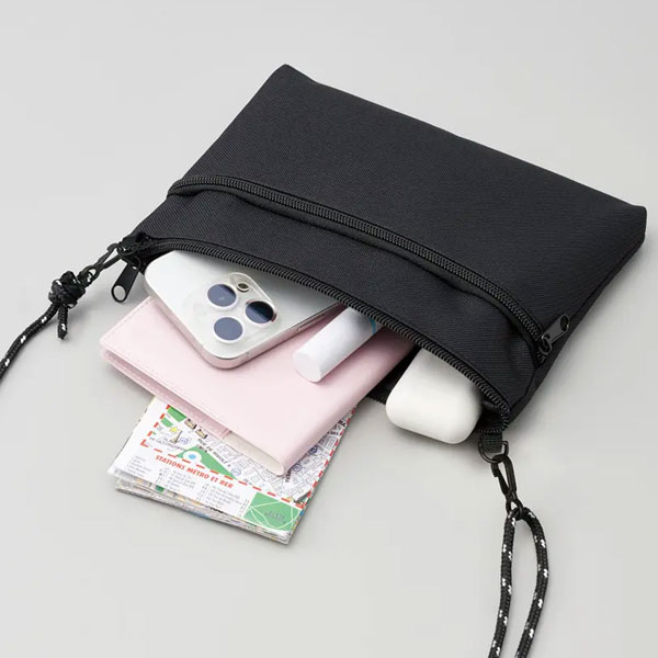 サコッシュ