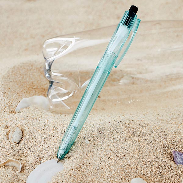 海洋プラスチックをリサイクルしたボールペン