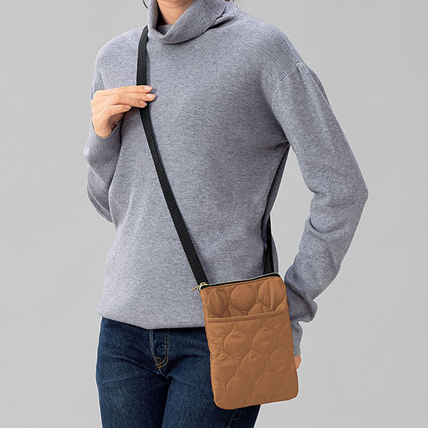 アーパス/キルティングショルダーバッグ