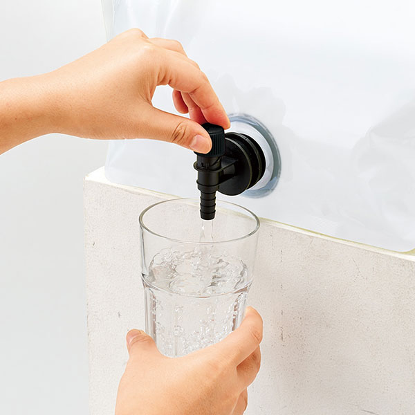 目盛り付ウォータージャグ8L