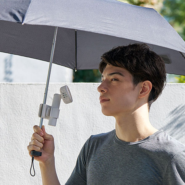 日傘にもつけられるクリップ付ハンディファン