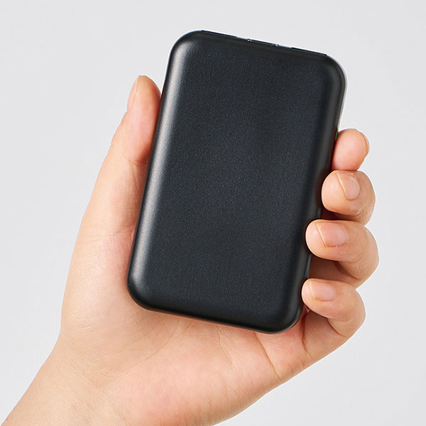 スマートモバイルチャージャー4000