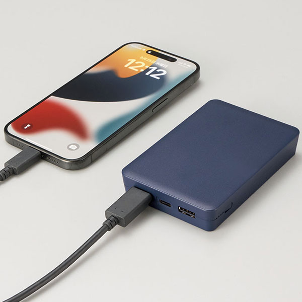 全面印刷できるモバイルチャージャー8000　スクエア