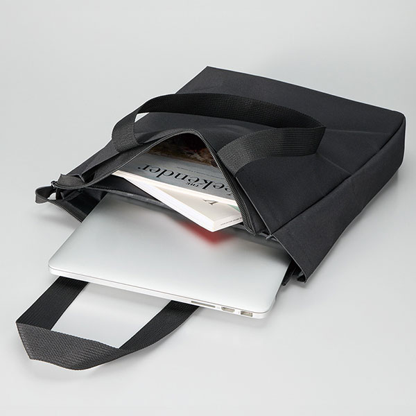 ノートPCが入れられるファスナートート