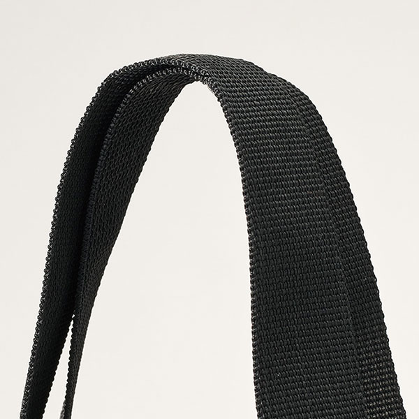 ノートPCが入れられるファスナートート