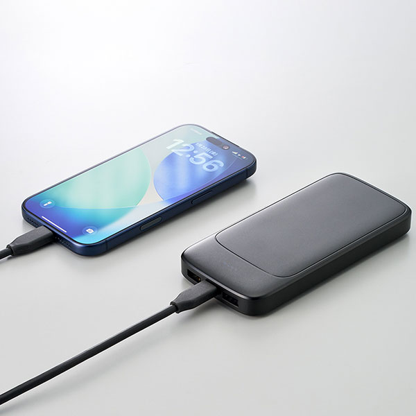 モバイルチャージャー10000（凖固体使用）