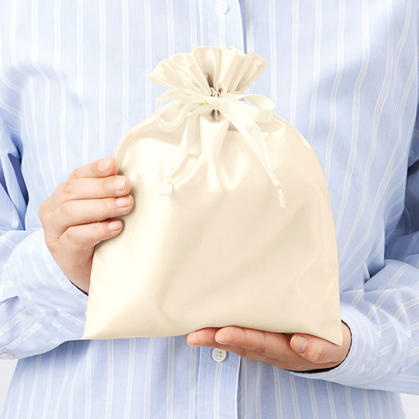 サテンフリル巾着(M)