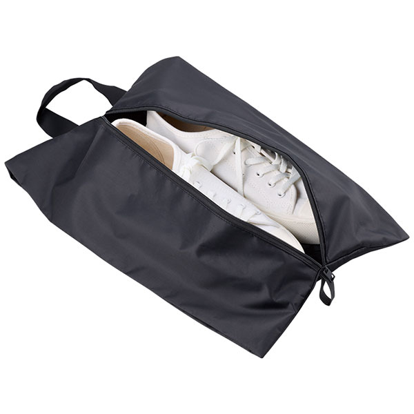 コンパクトになるシューズケース