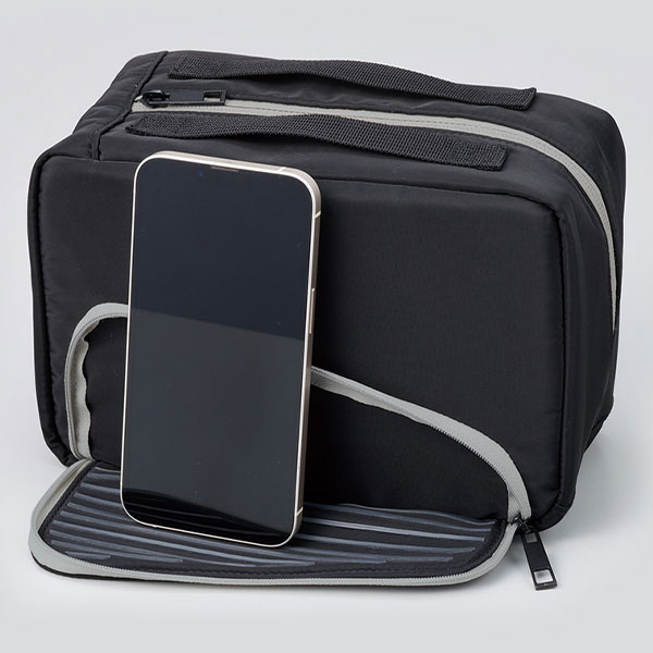 スマホが立てられるクーラーランチポーチ