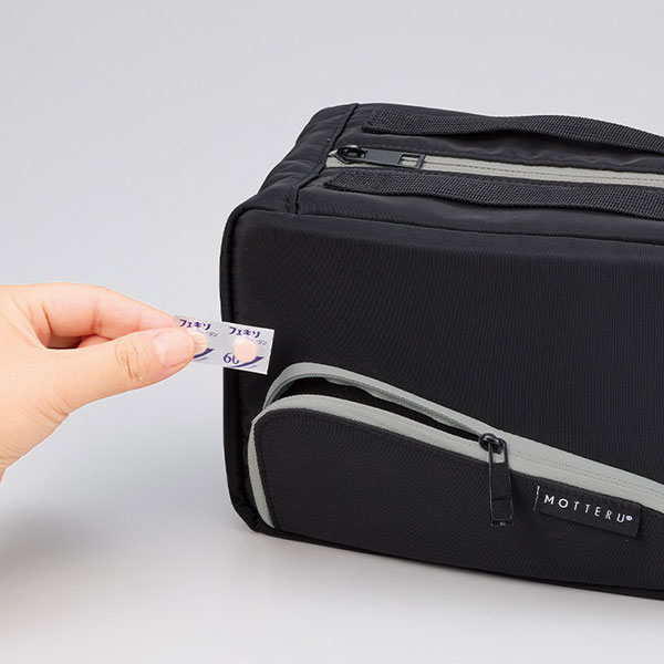 スマホが立てられるクーラーランチポーチ