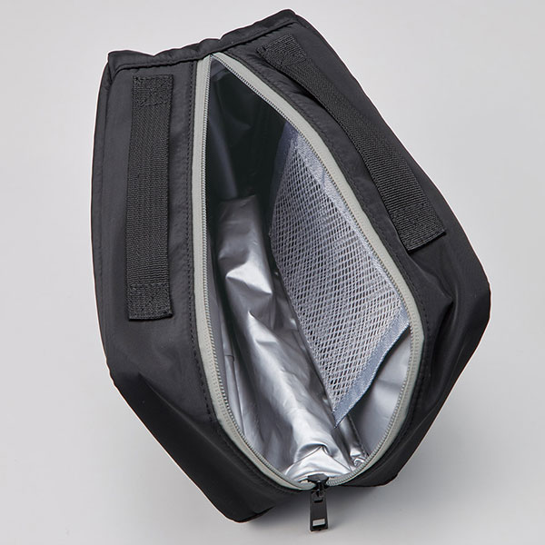 スマホが立てられるクーラーランチポーチ