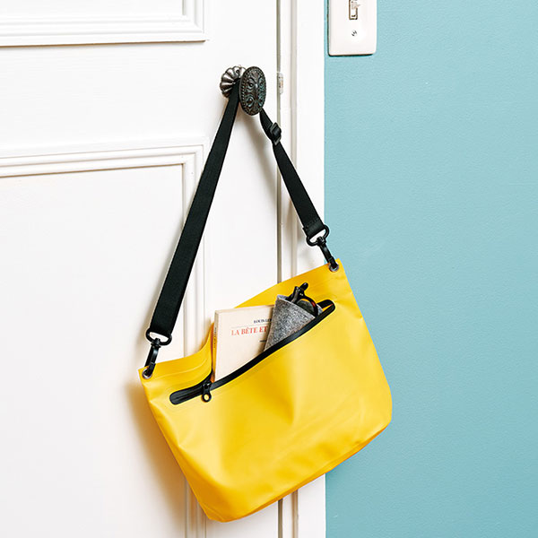 ターポリンショルダーバッグ