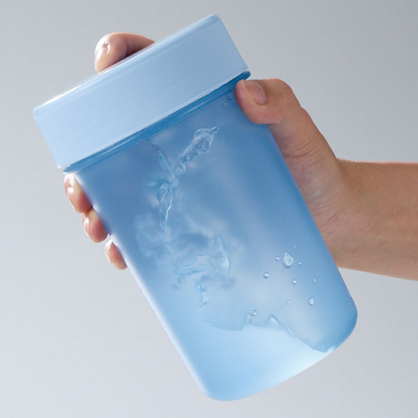 目盛り付シンプルシェイカーボトル680ml