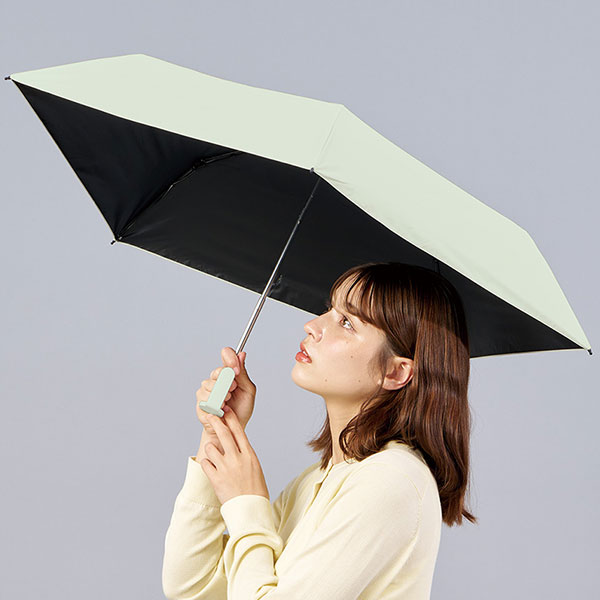 ラペルクリップ遮光折りたたみ傘