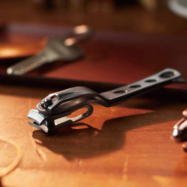 首振りヘッド爪切り