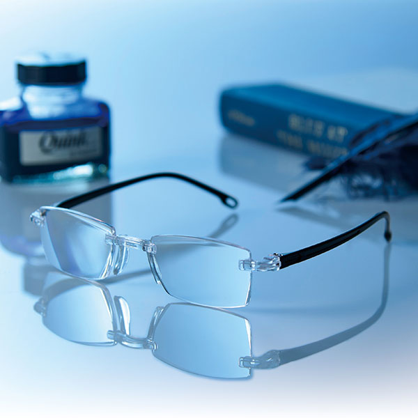 メガネ型ルーペ