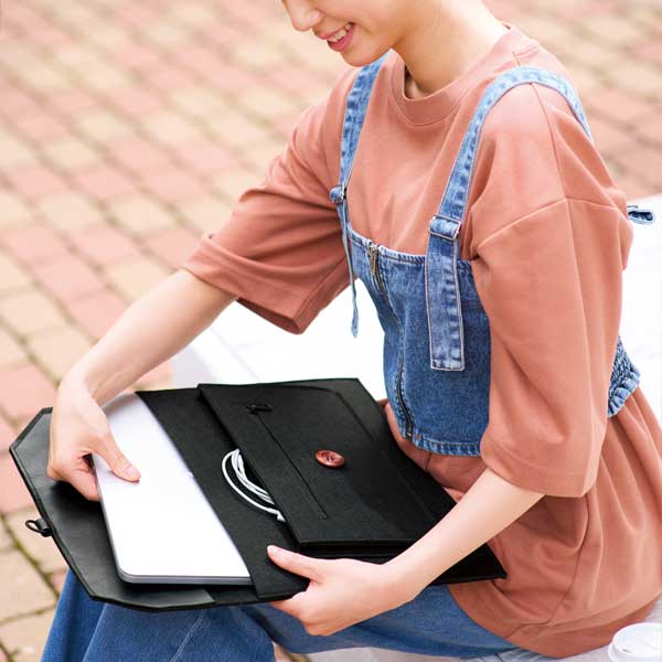 トリプルポケットモバイルケース