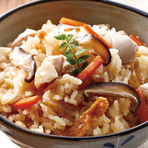 讃岐うどんと炊き込みご飯の讃岐定食セット